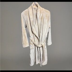 Ladies Bathrobe Gilligan & Omalley Size Medium Large M/L Beige Preteen Bath Robe